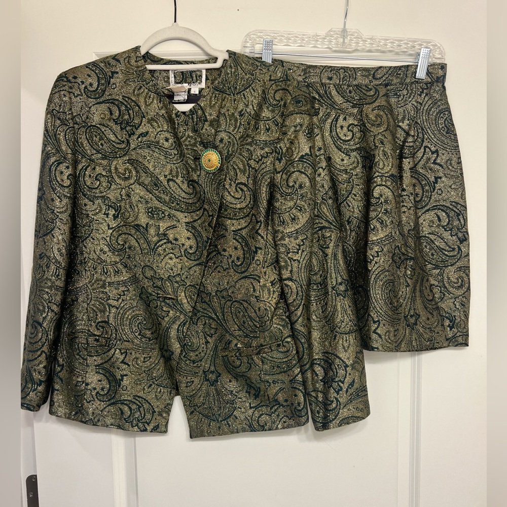 Vintage 80’s Green Paisley Blazer and Skirt Set with Brooch attached *